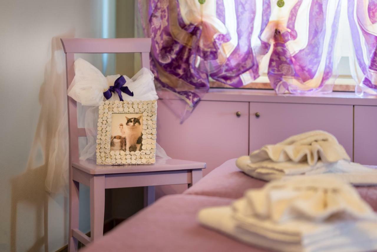 Camera Matrimoniale/Doppia con Letti Singoli con Bagno Privato Esterno